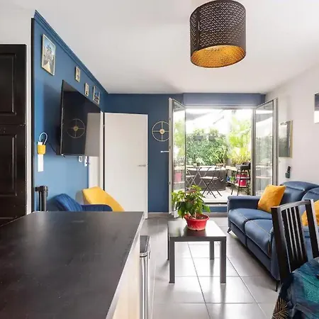 Avec 3 Au Pied Du Tram Avec Internet ! Apartment *